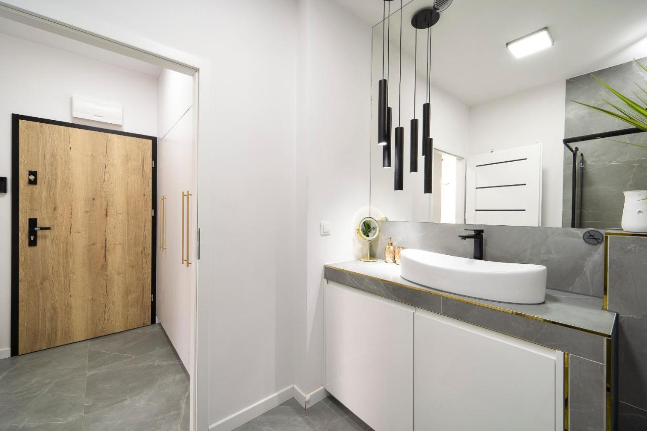 In&Cognito Apartament Zielona Góra Buitenkant foto